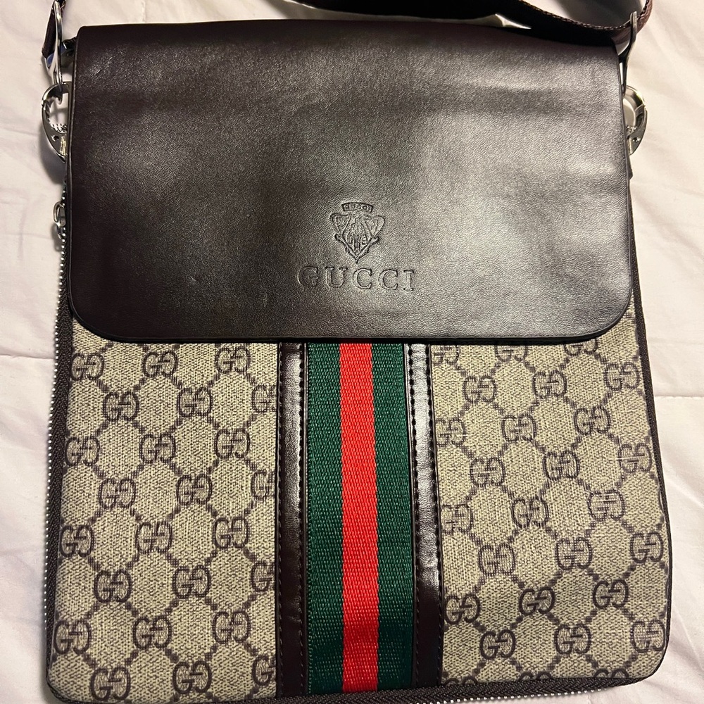 Authentic Gucci Signature Brown and Red Messenger Bag